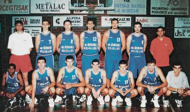 Momčad Širokog 1999./2000. u plavim dresovima